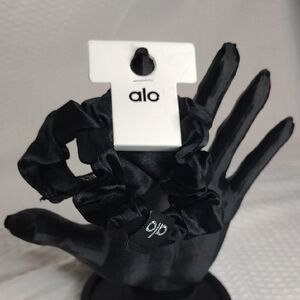 Fashion Yoga Black Satin Scrunchie Duo